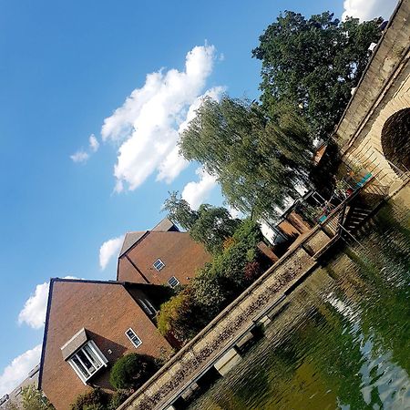 The Ox1 Hotell Oxford Eksteriør bilde